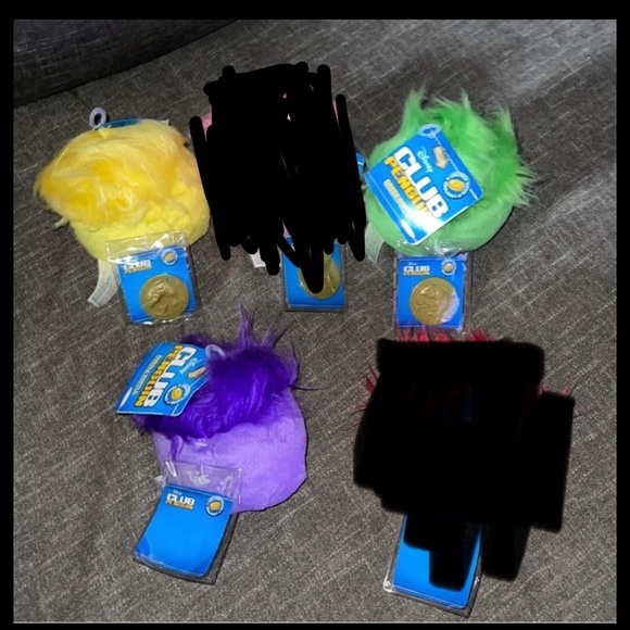 Club Penguin Puffles Green & yellow w/used coin/ purple no coin/ red sold - Picture 2 of 5